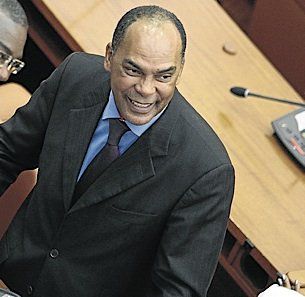 costa junior parlamento.jpg